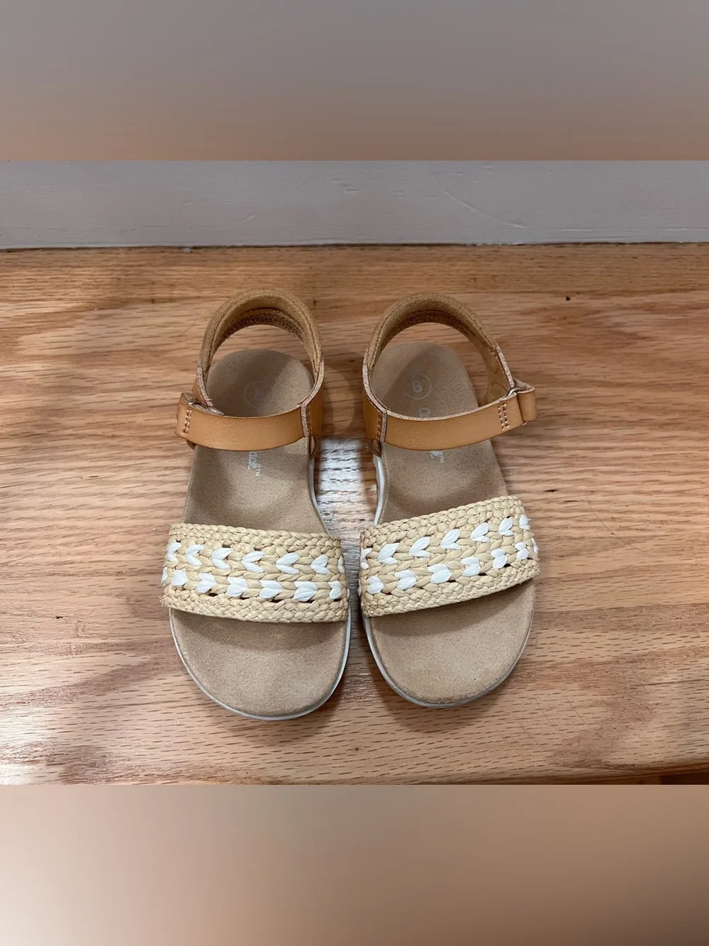 Cat & Jack Casual Footbed Sandals Natural size 8T